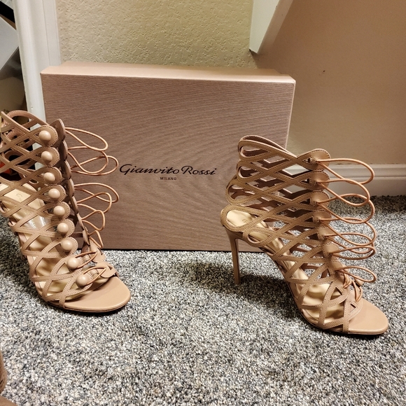 Shoes - Picture 3 of 8